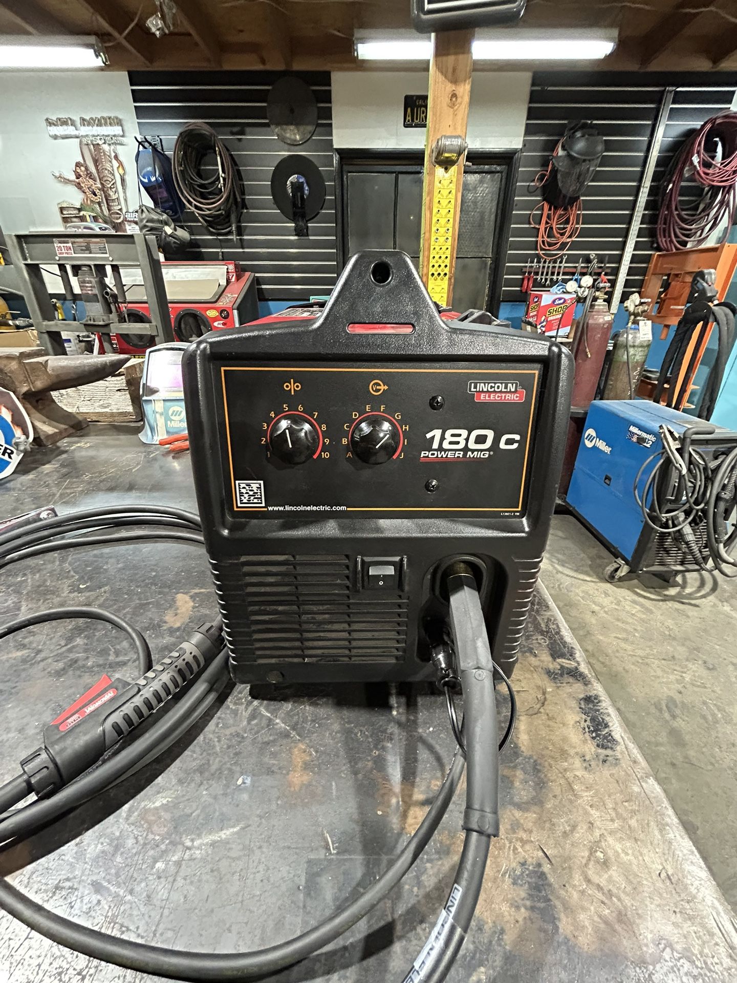 Lincoln 180C Lincoln Mig Welder 220V