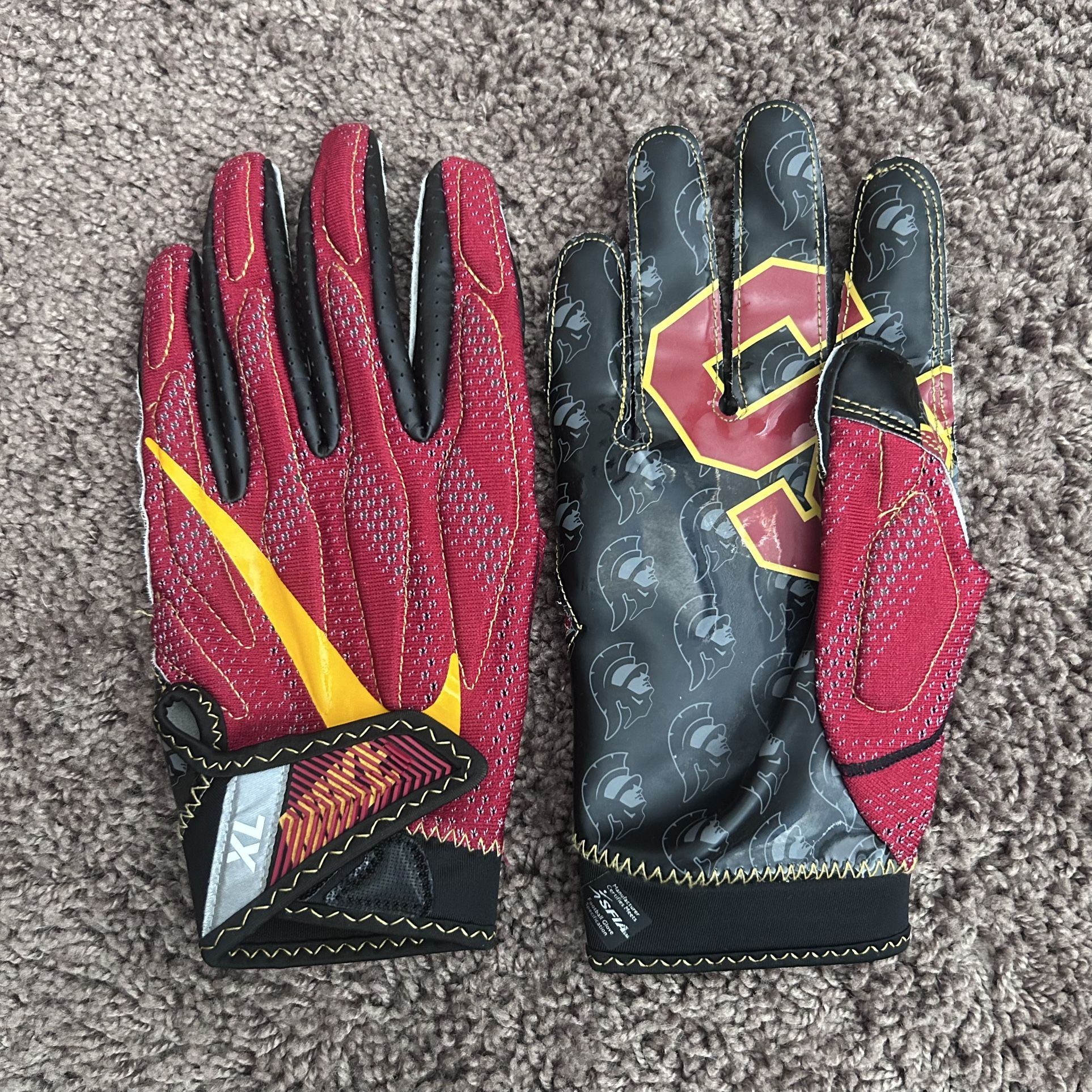 Nike USC College Football Gloves