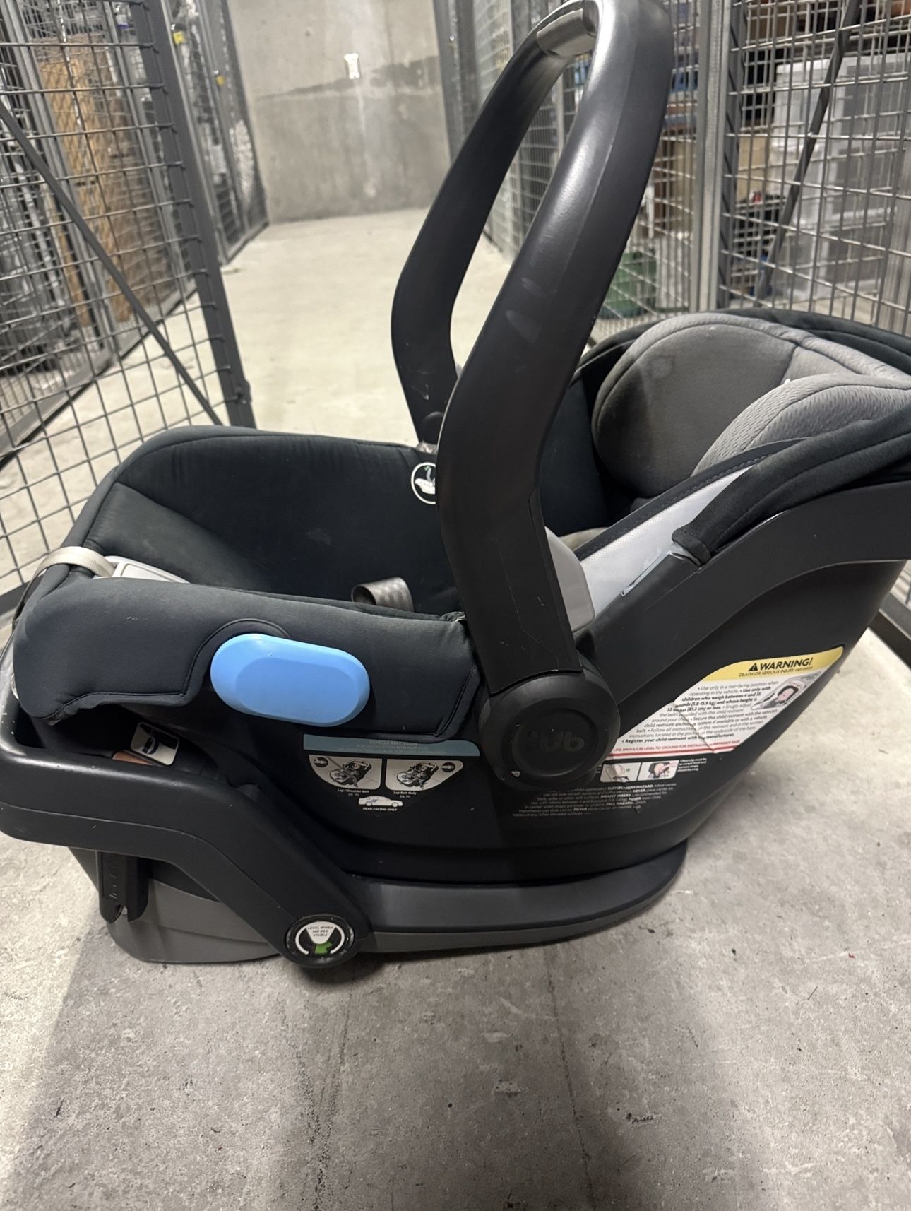 Uppa Baby Mesa Car Seat and Base