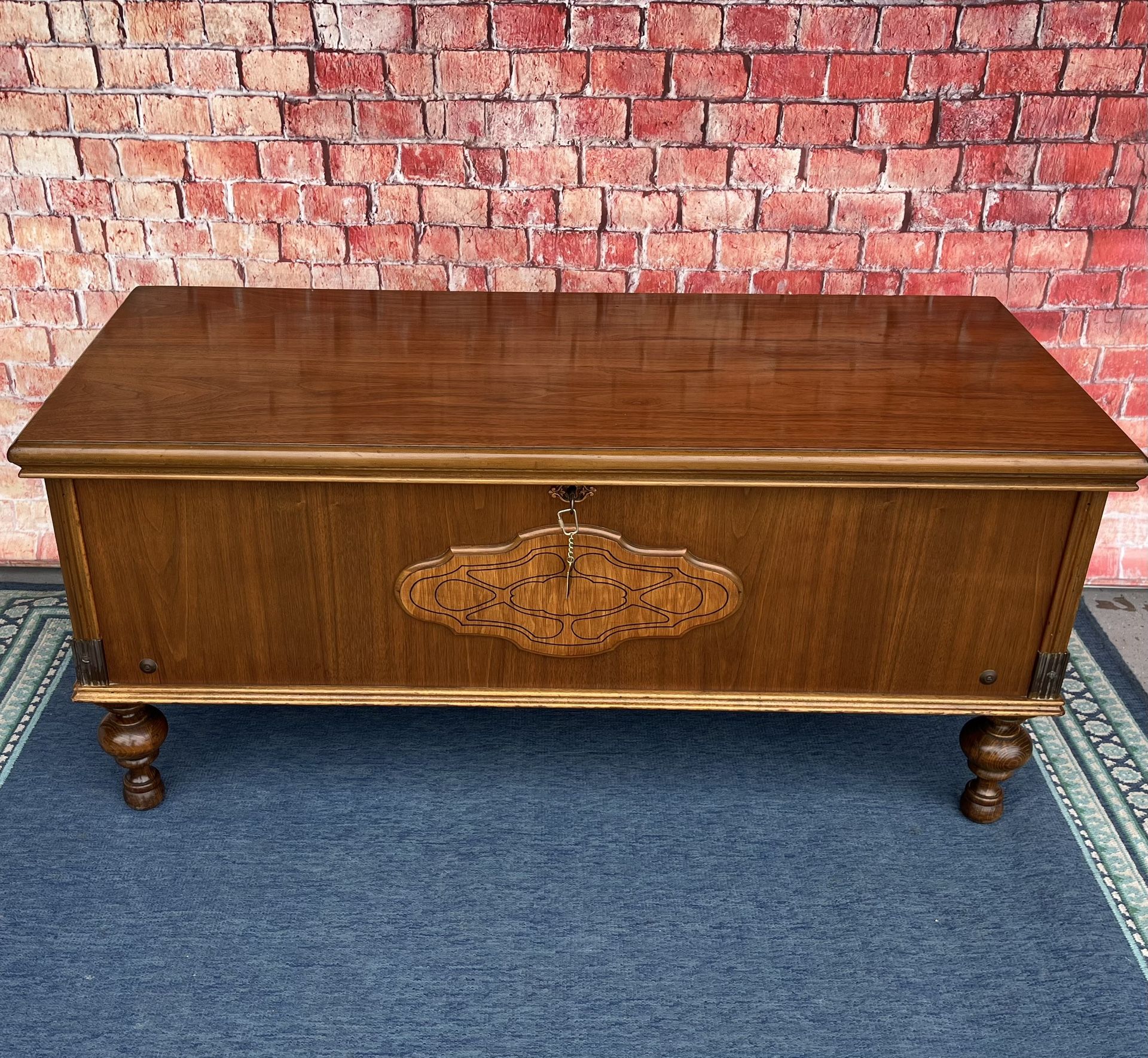 Vintage LANE Cedar chest With Lock Solid Wood Coffee Table