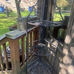 Plant Stand 