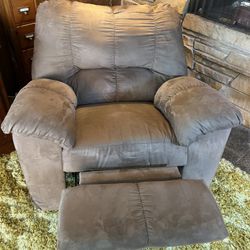 Matching Sofa And Recliner - Super COMFY