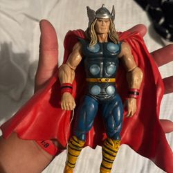Thor Action Figure Marvel Comics Collectible 
