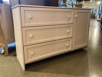 Minimal Crisp White 3-Drawer Wardrobe Storage