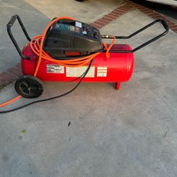 Husky 5.5hp 26 Gal Air Compresor 