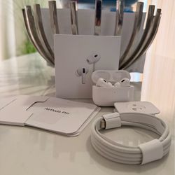 Bluetooth Earbuds with the AirPods style