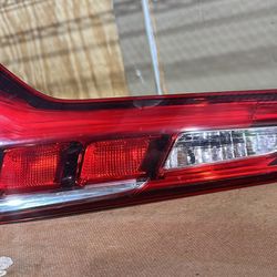 2016-2018 Acura Rdx Right Taillight Passenger Taillight Tail Light 