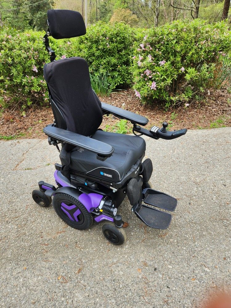 Permobil M3 Corpus Power Wheelchair BARELY USED