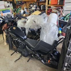 2012 Harley davidson Iron 883