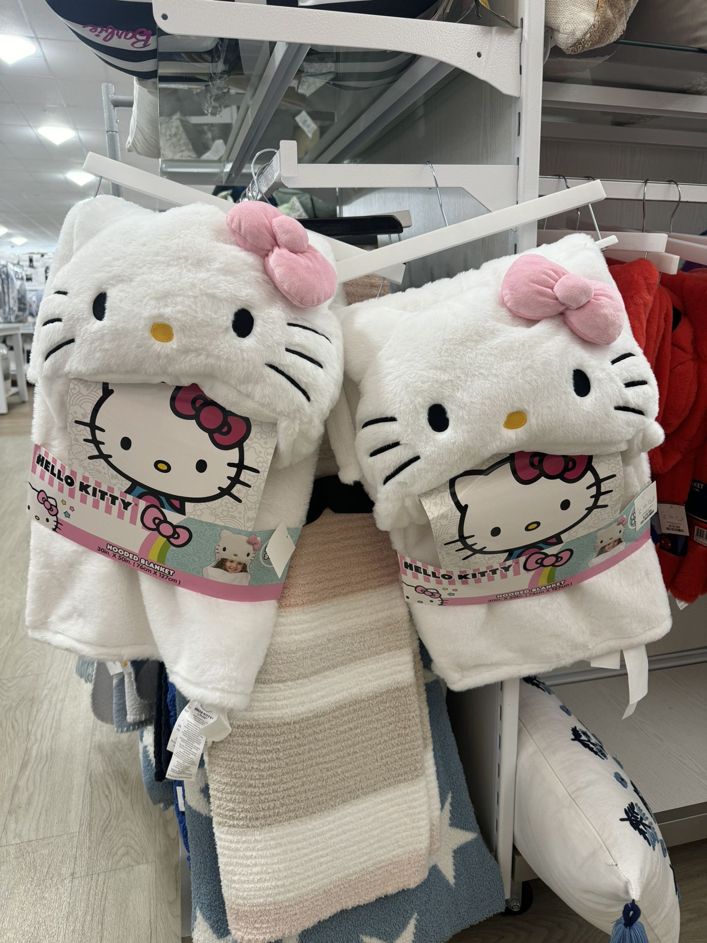 BRAND NEW: Hello Kitty Hooded Blanket