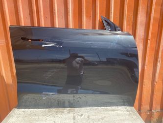 Front door, Tesla model Y right passenger sideOEM. 2020-2024