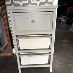 Great bathroom or utility small dresser 