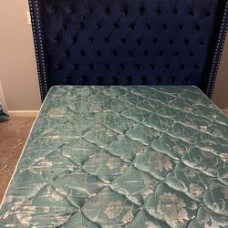 Queen Bed From With Box Spring 