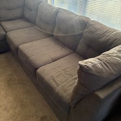Pitkin 2-piece Sectional w/ Ottoman