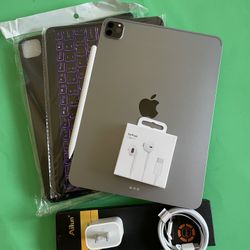 128GB Apple IPad Pro 11” 3rd Generation (2021 Model / M1 chip/ Liquid Retina / Face ID)  with pen, keyboard & Accesories (1TB $849)