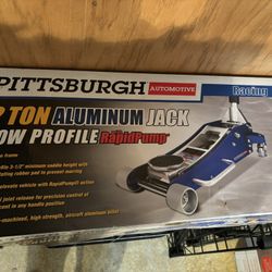 PITTSBURGH 2 Ton Aluminum Jack, Low Profile, Rapid Pump