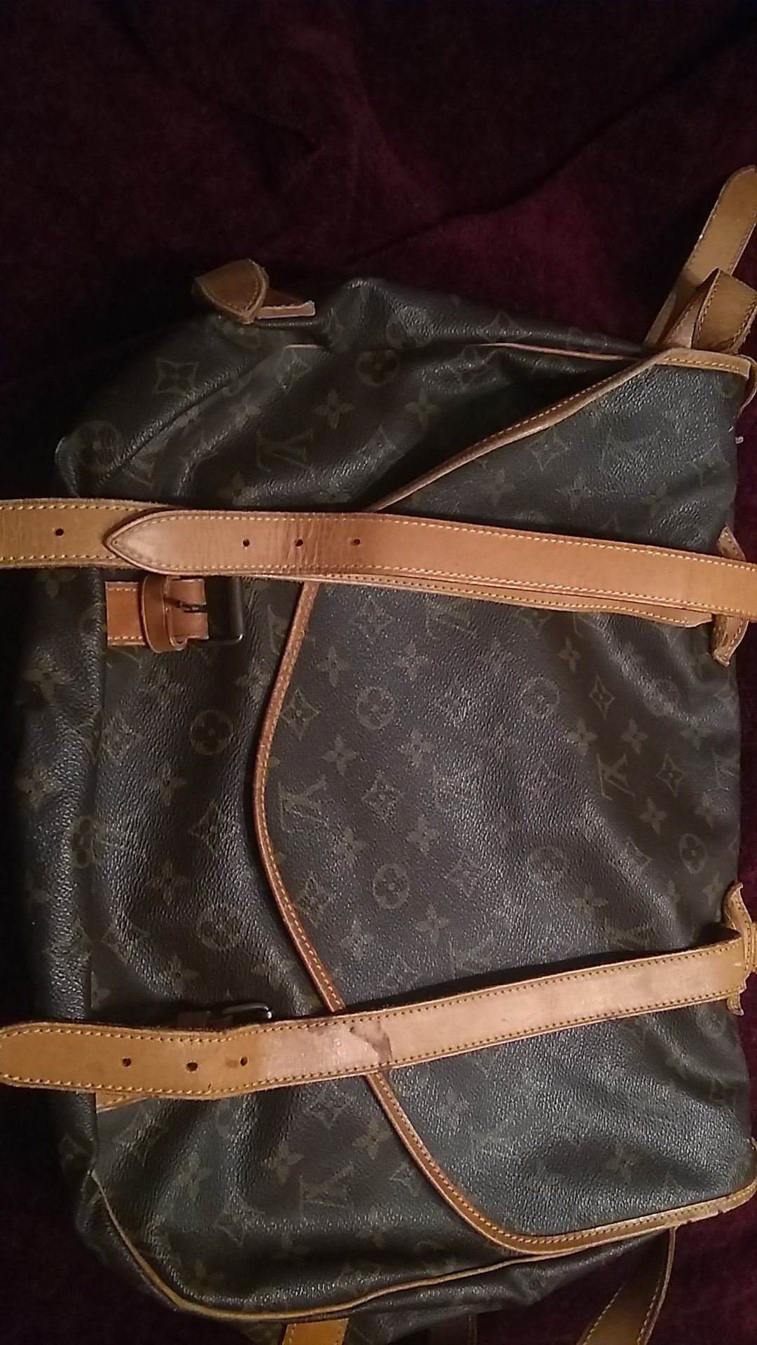 Louis Vuitton messanger bag