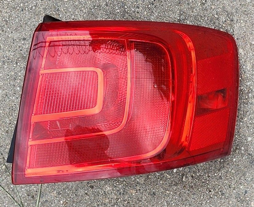 2012 2013 2014 2015 2016 VW VOLKSWAGEN GLI LEFT DRIVER TAIL LAMP LIGHT