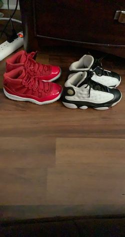Kids Jordan’s.. The red Jordan’s are size 1Y, and white ones are 2y
