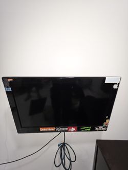 TV With Wall Mount