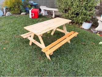 Kids picnic bench