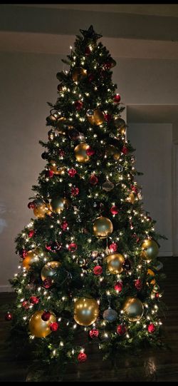Christmas tree 10ft