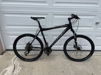 Trek 6 2025 series mountain bike