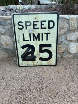 VINTAGE CALIFORNIA SPEED LIMIT SIGN