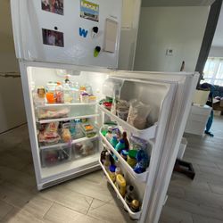 refrigerator 