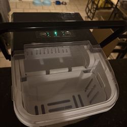 Counter Top Ice-maker