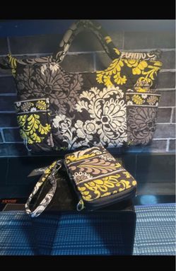 Quilted Floral Tote Bag and Wristlet Set