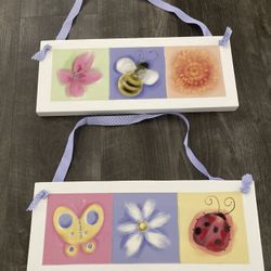 Set Of Two Wall hangings