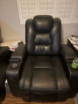 2 black power recliners