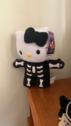 New Hello Kitty Skeleton Side Stepper 