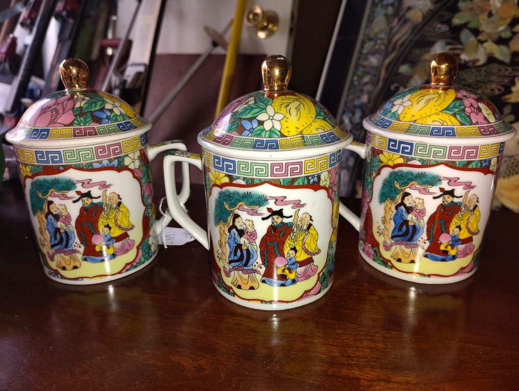 3 Asian Oriental Tea Cups With Lids Chinese Theemok