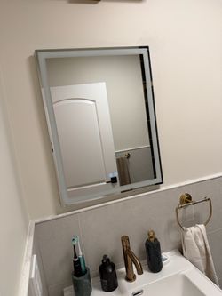 Bathroom mirror
