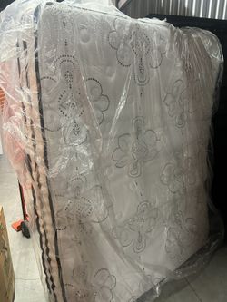 Queen mattress