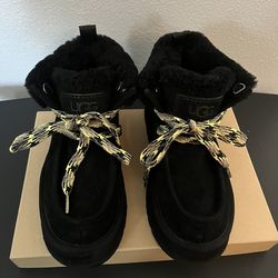 Womens UGG’s: Funkarra Style Cabin Cuff Boot