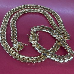Miami Cuban close links set with secure box locks🔥🔥🔥