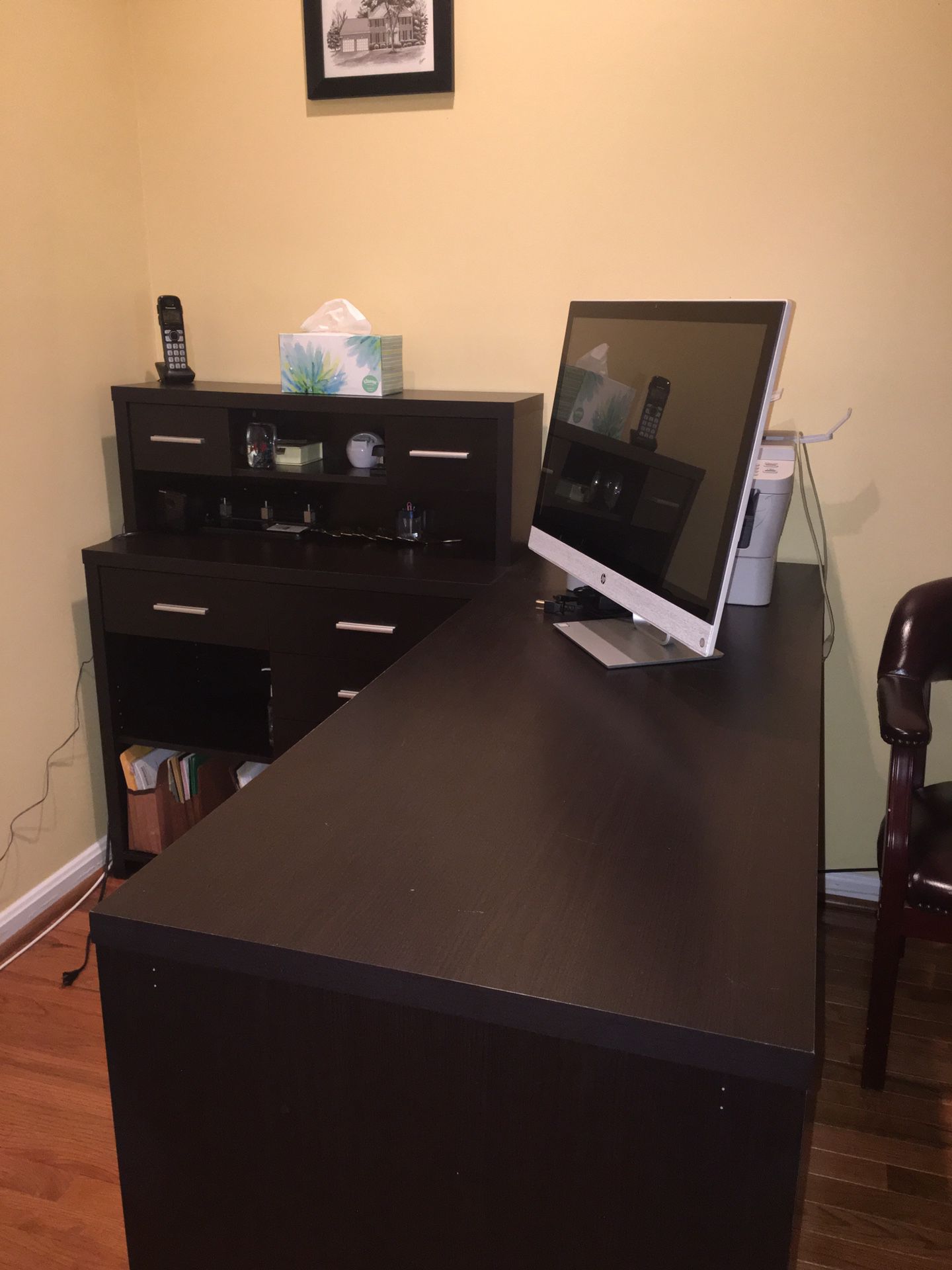 Computer Desk with side Hutch Great Condition Must See !!!!! $300