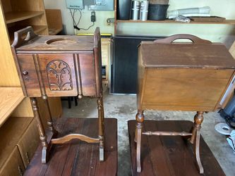 Antique sewing work table/yarn holder