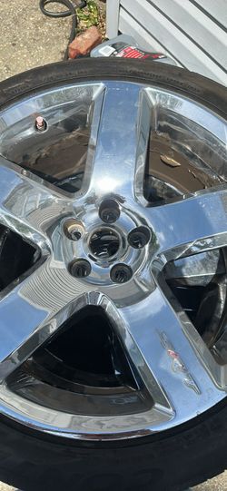 Set of Srt chrome wheels and tires