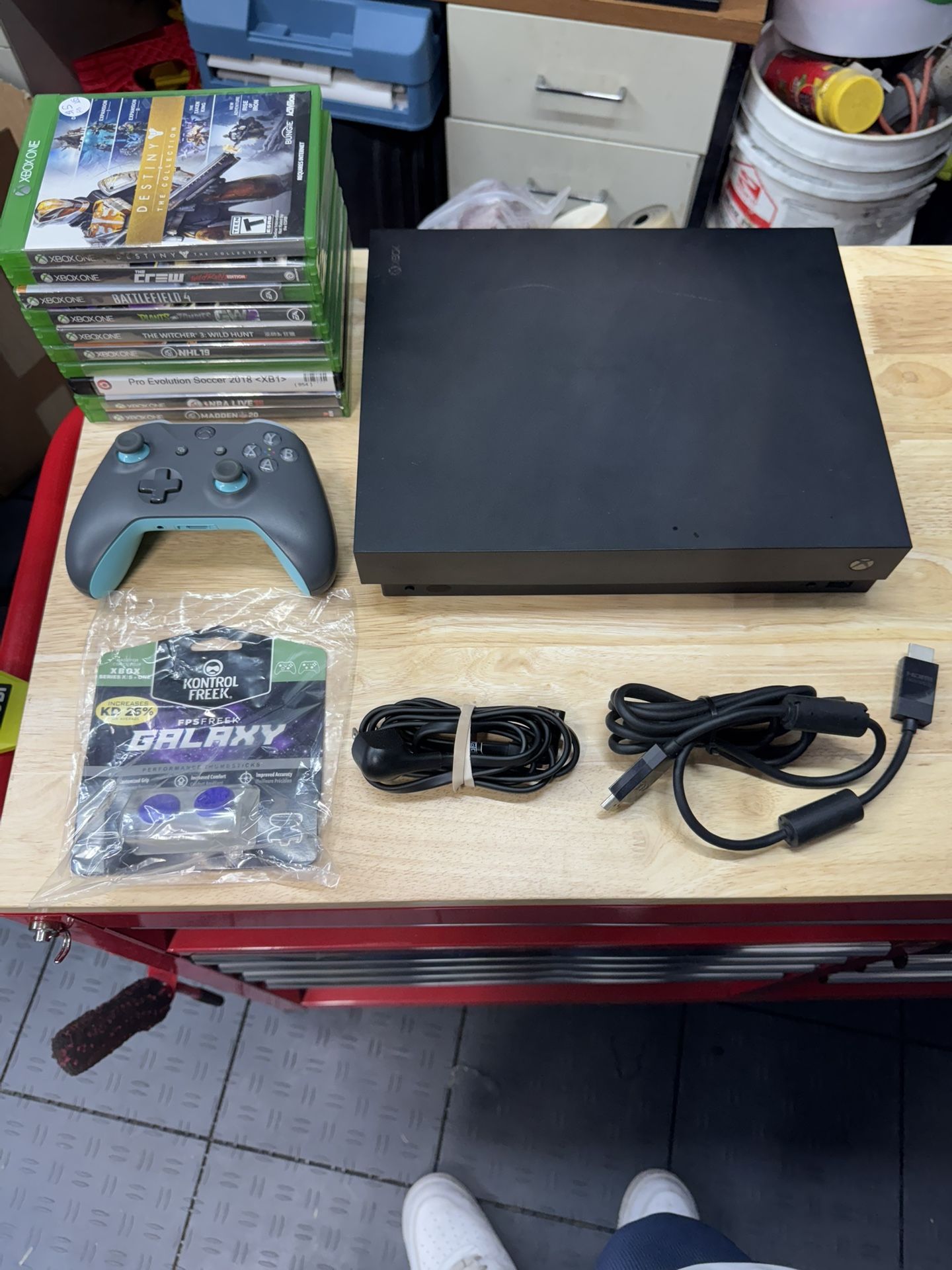 Xbox One X
