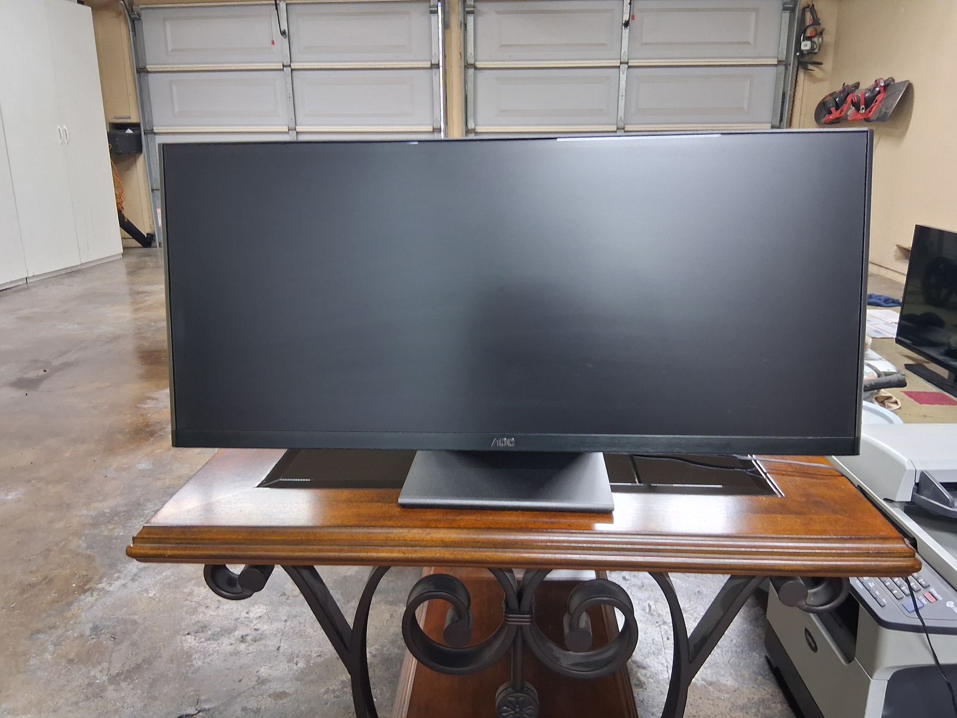 AOC computer minitor