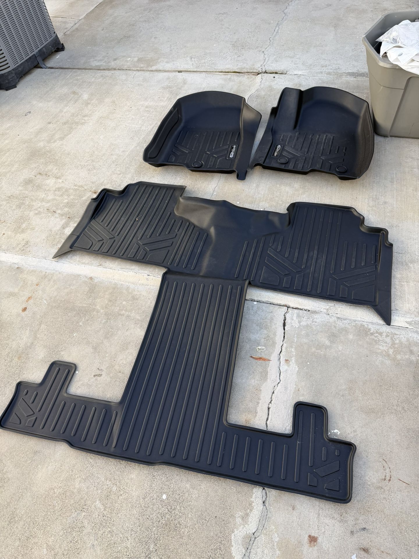 SMARTLINER Custom Fit 3 Row Liner Set Compatible with 2021-2025 Cadillac Escalade/ Chevy Tahoe/ GMC Yukon