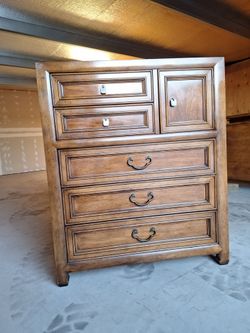Room Kids Dresser $100 FIRM Real Wood 🪵