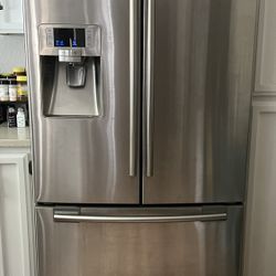 Samsung Refrigerator / Freezer