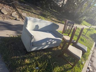Free love seat and chairs