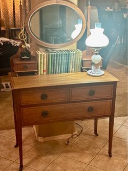 Antique  Edwardian Inlaid  Mahogony Dressing Table