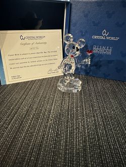 Disney Crystal Mickey Mouse Numbered Figurine
